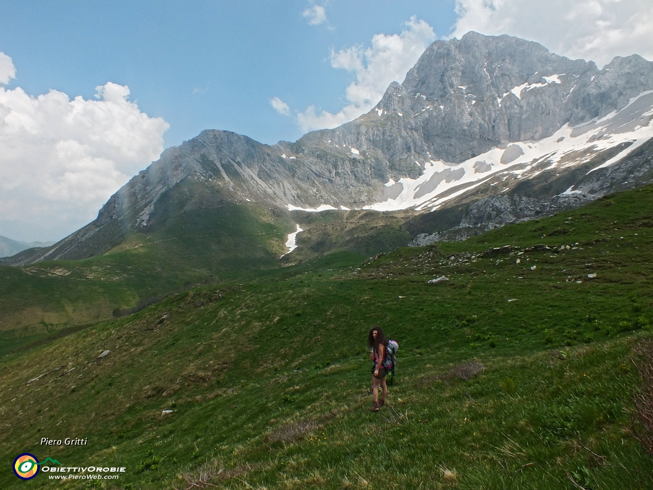 76 Scendiamo in direttissima  al Passo Branchino....JPG